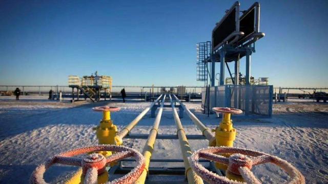 俄罗斯政府考虑提高俄天然气巨头凝析油税收